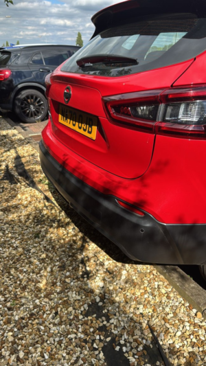 2020 Nissan Qashqai 1.5 Dci Acenta Premium in Red — image 3
