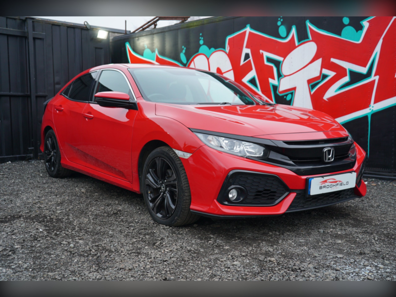 2017 Honda Civic 1.0 Vtec Turbo Sr CVT in Red — image 1