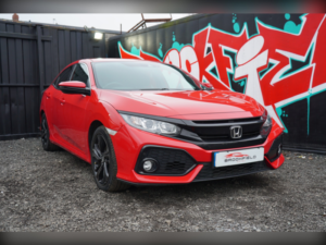 2017 Honda Civic 1.0 Vtec Turbo Sr CVT in Red — image 2