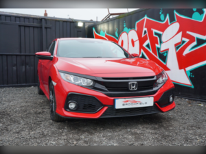 2017 Honda Civic 1.0 Vtec Turbo Sr CVT in Red — image 3