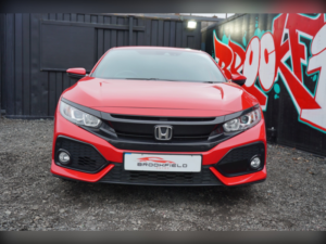 2017 Honda Civic 1.0 Vtec Turbo Sr CVT in Red — image 4