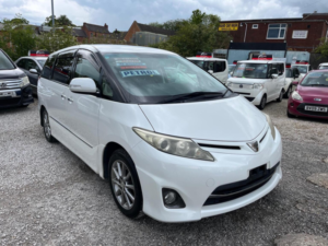 2012 Toyota Estima Aeras 20th Anniversary Edition 2.4 Auto in White — image 4