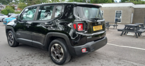 2015 Jeep Renegade 1.6 Renegade 1.6 Multijet Ii 120hp Sport in Black — image 6