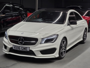 2016 Mercedes-Benz Cla 2.1 Cla220d Amg Line in White — image 5