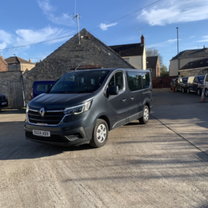 2024 Renault Trafic 2.0 Sl28 Blue Dci 110 Start My23 in Grey — image 2
