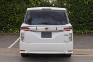 2012 Nissan Elgrand 2.5 Highway Star Urban Chrome 5dr 7 Seats in White — image 6