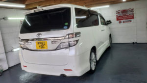 2012 Toyota Vellfire 2.4 Lounge Seats in White — image 4