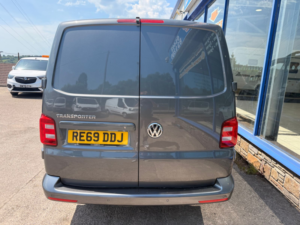 2020 Volkswagen Transporter 2.0 Tdi T30 Highline Panel Van 5dr Diesel DSG Fwd Lwb Euro 6 150 Ps in Grey — image 6