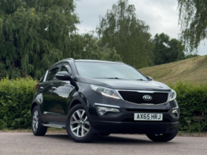 2016 Kia Sportage 1.7 Crdi Ecodynamics Axis Edition 2WD Euro 6 (s/s) 5dr in Black — image 5