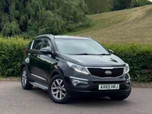 2016 Kia Sportage 1.7 Crdi Ecodynamics Axis Edition 2WD Euro 6 (s/s) 5dr in Black — image 6