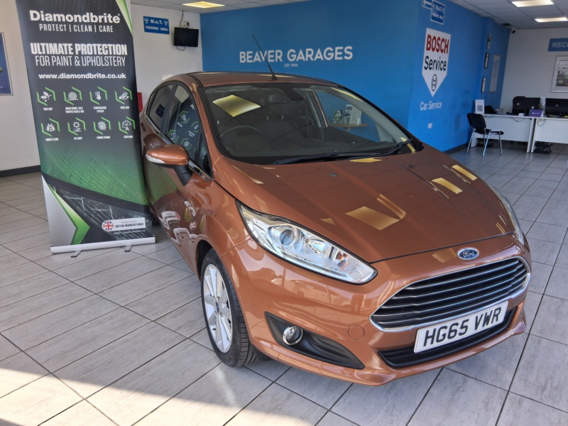 2016 Ford Fiesta 1.0 T Ecoboost Titanium in Brown — image 1