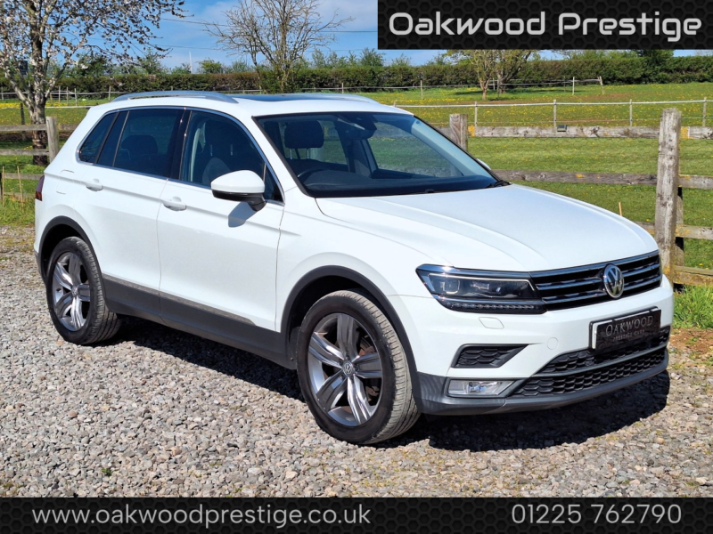 2017 Volkswagen Tiguan 2.0 Tsi Bluemotion Tech Sel in White — image 1