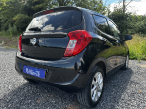 2016 Vauxhall Viva 1.0 I Sl in Black — image 6