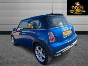 2006 MINI Hatch 1.6 Cooper Hatch in Blue — image 5