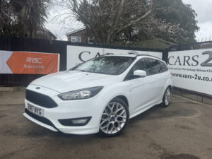 2017 Ford Focus 1.5 Tdci Ecoboost St-Line in White — image 5