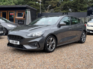 2019 Ford Focus 1.0t Ecoboost St-Line Euro 6 (s/s) 5dr in Grey — image 3