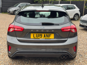 2019 Ford Focus 1.0t Ecoboost St-Line Euro 6 (s/s) 5dr in Grey — image 6