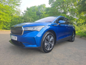 2022 Skoda Enyaq Iv 62kwh 60 Auto 5dr in Blue — image 3
