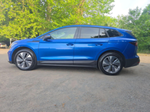 2022 Skoda Enyaq Iv 62kwh 60 Auto 5dr in Blue — image 4