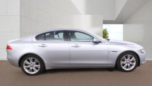 2016 Jaguar Xe 2.0d Prestige Auto Euro 6 (s/s) 4dr in Silver — image 3