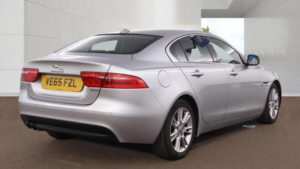 2016 Jaguar Xe 2.0d Prestige Auto Euro 6 (s/s) 4dr in Silver — image 4