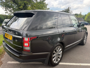 2013 Land Rover Range Rover 4.4 Sd V8 Vogue Se in Grey — image 4