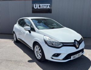 2017 Renault Clio 1.2 16v Dynamique Nav Euro 6 5dr in White — image 4
