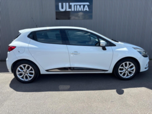 2017 Renault Clio 1.2 16v Dynamique Nav Euro 6 5dr in White — image 5