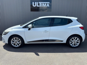 2017 Renault Clio 1.2 16v Dynamique Nav Euro 6 5dr in White — image 6
