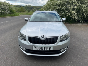 2016 Skoda Octavia Se L Tdi DSG in Silver — image 3