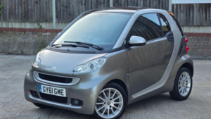 2011 Smart Fortwo 1.0 Passion Softtouch Euro 5 2dr in Grey — image 2