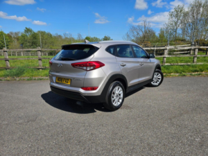 2018 Hyundai Tucson 1.6 Gdi Blue Drive Se Nav Euro 6 (s/s) 5dr in White — image 6