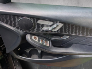 2019 Mercedes-Benz Glc 2.0 Glc250 Amg Line (premium) G-Tronic+ 4matic Euro 6 (s/s) 5dr in Black — image 5