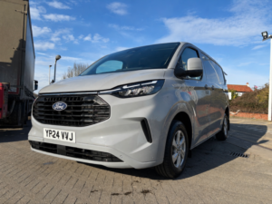 2024 Ford Transit Custom 2.0 Transit Custom V710 Limited Van 300 L2 2.0l Ecoblue 136ps Fwd 6 Speed Manual in Grey — image 3
