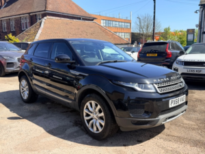 2018 Land Rover Range Rover Evoque Ed4 Se in Black — image 4