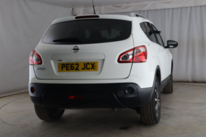 2013 Nissan Qashqai 1.6 N-Tec+ in White — image 6