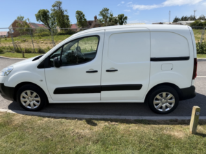 2015 Peugeot Partner 1.6 Hdi 625 Professional in White — image 6