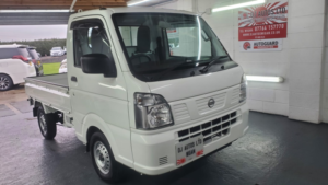 2024 Nissan Pickup Clipper Nt 100 MINI Pick Up 660cc 4WD in White — image 4