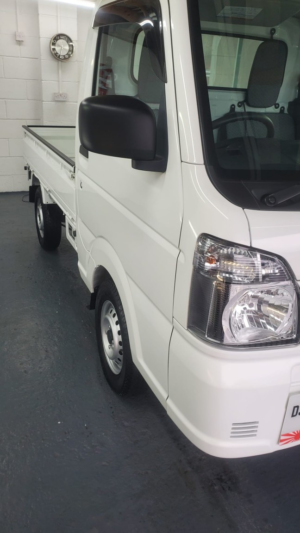 2024 Nissan Pickup Clipper Nt 100 MINI Pick Up 660cc 4WD in White — image 6
