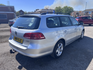 2014 Volkswagen Passat 2.0 Tdi Bluemotion Tech S in Silver — image 2