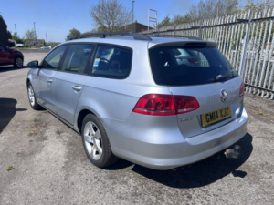 2014 Volkswagen Passat 2.0 Tdi Bluemotion Tech S in Silver — image 4
