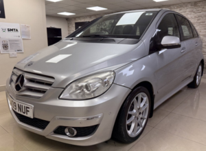 2009 Mercedes-Benz B Class 1.7 B170 Sport MPV 5dr Petrol CVT (175 G/km, 116 Bhp) in Multicolour — image 2