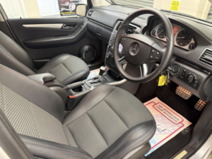 2009 Mercedes-Benz B Class 1.7 B170 Sport MPV 5dr Petrol CVT (175 G/km, 116 Bhp) in Multicolour — image 5
