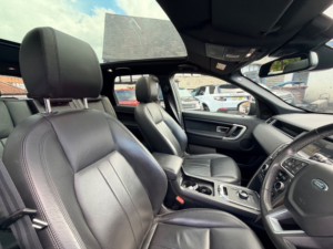 2019 Land Rover Discovery Sport Td4 Landmark in Black — image 3