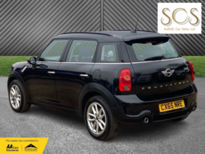 2015 MINI Countryman 2.0 Cooper Sd Countryman in Black — image 5