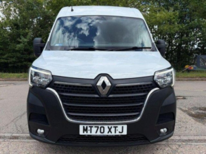 2020 Renault Master 2.3 Dci 35 Business Fwd Lwb Medium Roof Euro 6 4dr in White — image 2