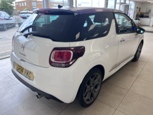 2014 Citroen Ds3 1.6 E-Hdi Airdream Dstyle Plus in White — image 5