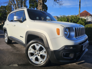 2015 Jeep Renegade 2.0 Renegade 2.0 Mj 140hp 4WD Auto Low Ltd in White — image 2