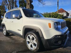 2015 Jeep Renegade 2.0 Renegade 2.0 Mj 140hp 4WD Auto Low Ltd in White — image 3