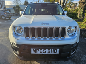 2015 Jeep Renegade 2.0 Renegade 2.0 Mj 140hp 4WD Auto Low Ltd in White — image 4